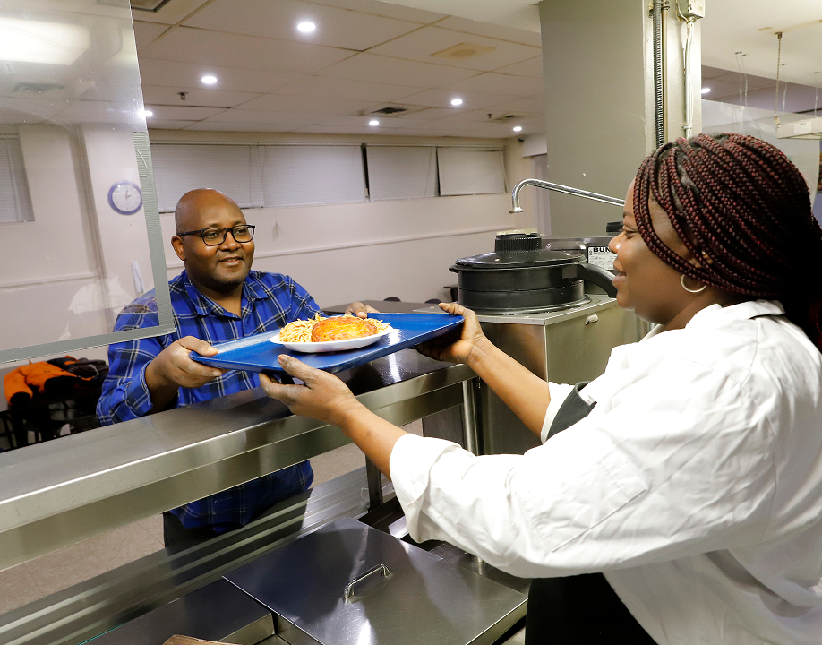 Food services volunteer